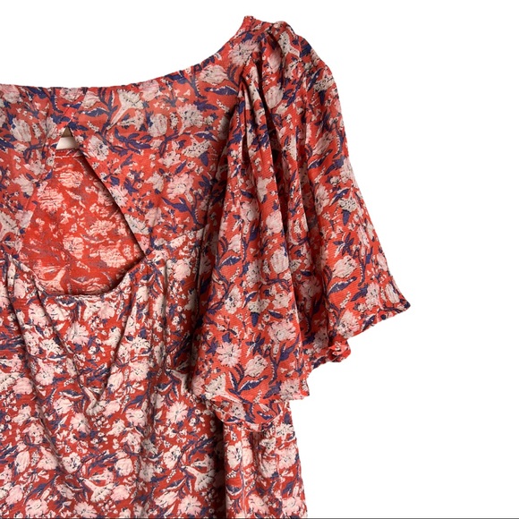 LUCKY BRAND || Floral Blouse with Back Cutout and Flutter Sleeves Large - Picture 7 of 16
